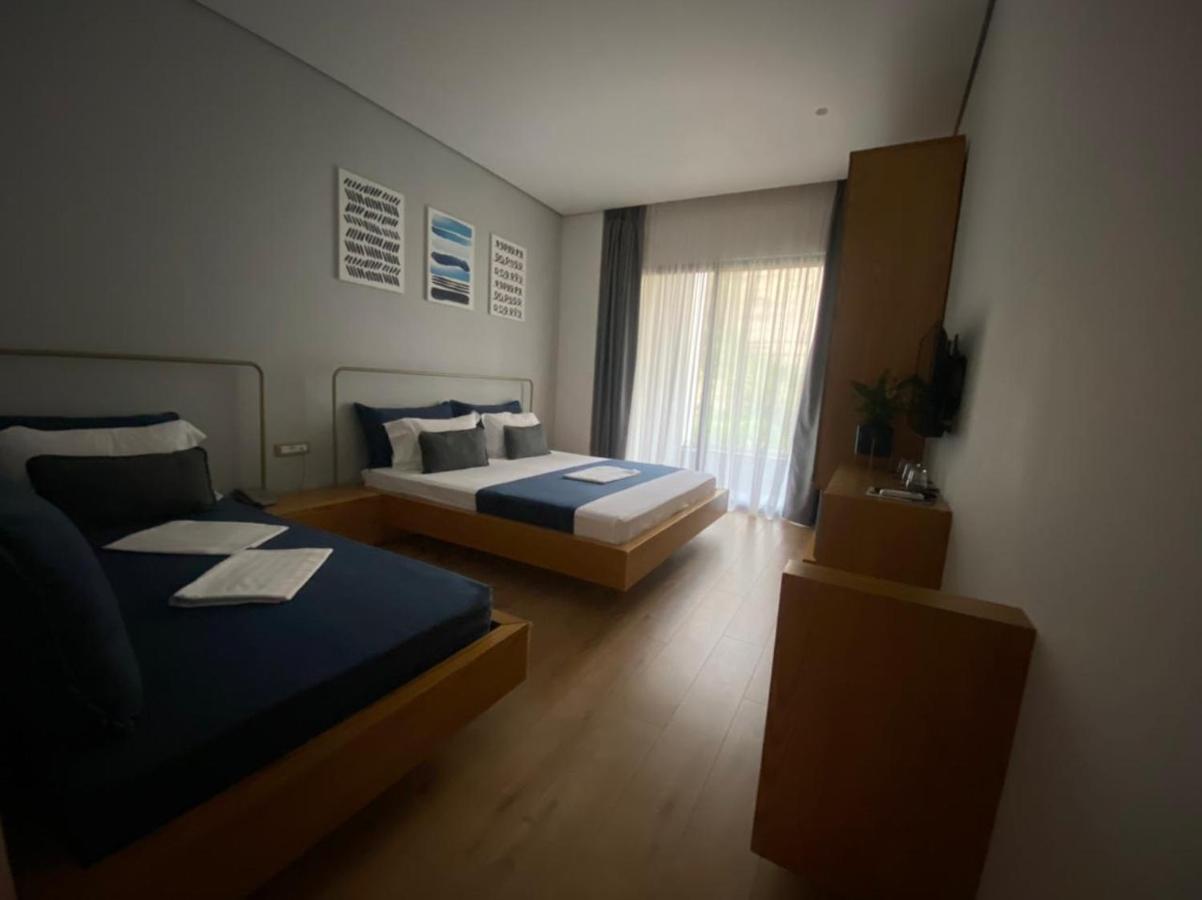 H&M Hotel Vlorë Eksteriør bilde