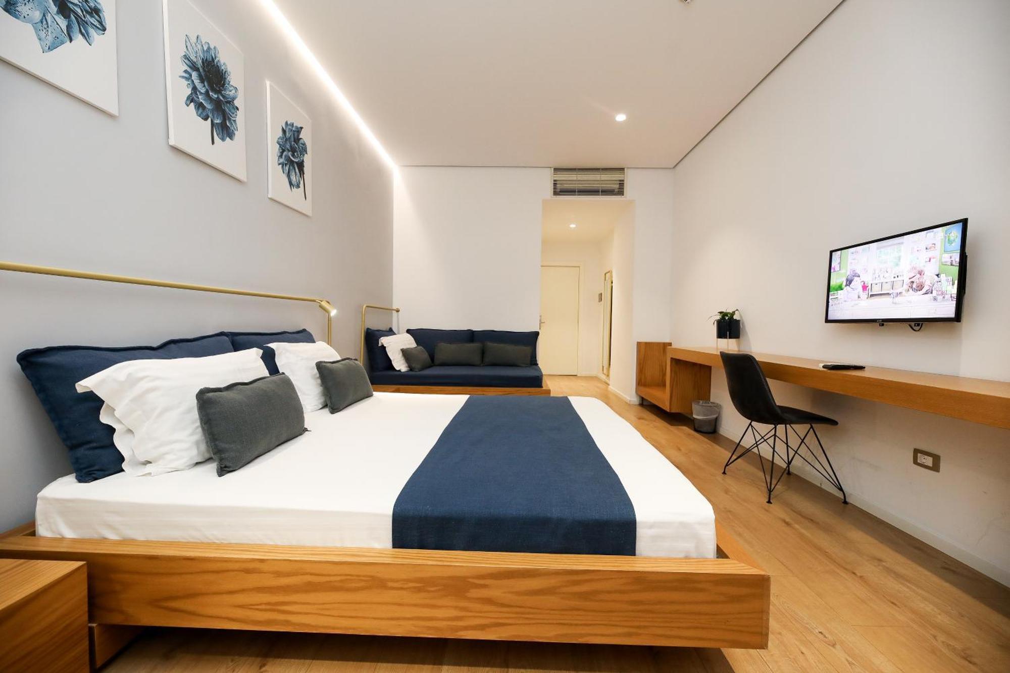 H&M Hotel Vlorë Eksteriør bilde