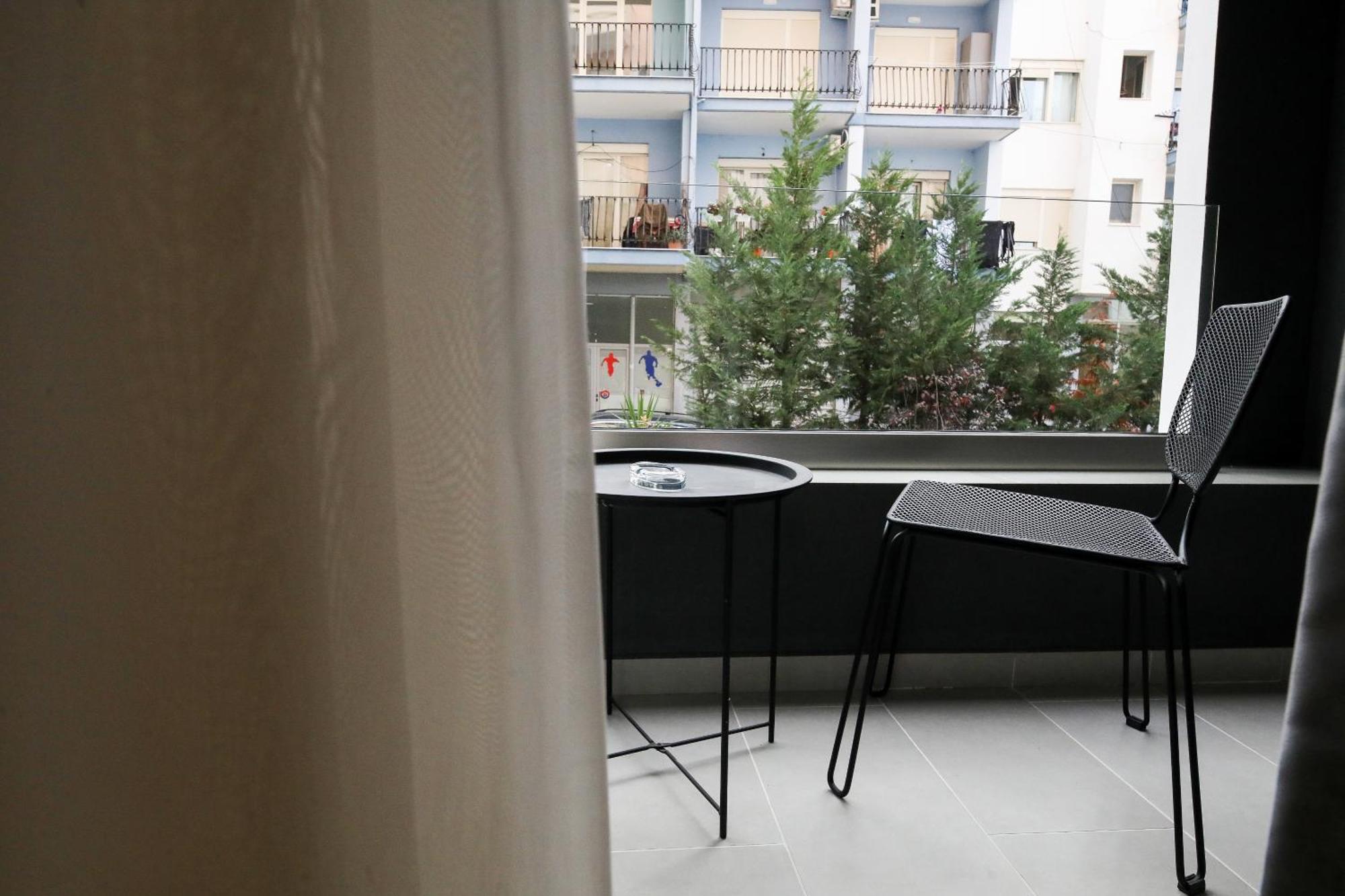 H&M Hotel Vlorë Eksteriør bilde